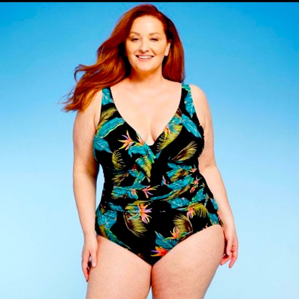 one piece  shaping swimsuit size 17 NWT